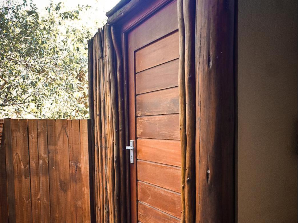 Ihlozi Bush Lodge Hluhluwe Eksteriør billede